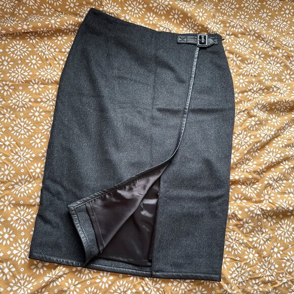 Danier Classic Office Wool Skirt - Picture 2 of 5